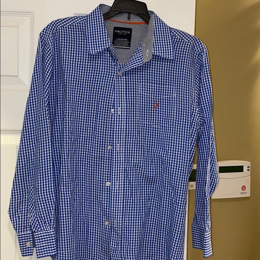 Nautica Plaid Boys Long Sleeve Button down Shirt Size 14/16 like new